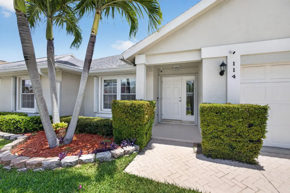 4-web-or-mls-5D1A7707 at 114 Palomino Drive, Jupiter