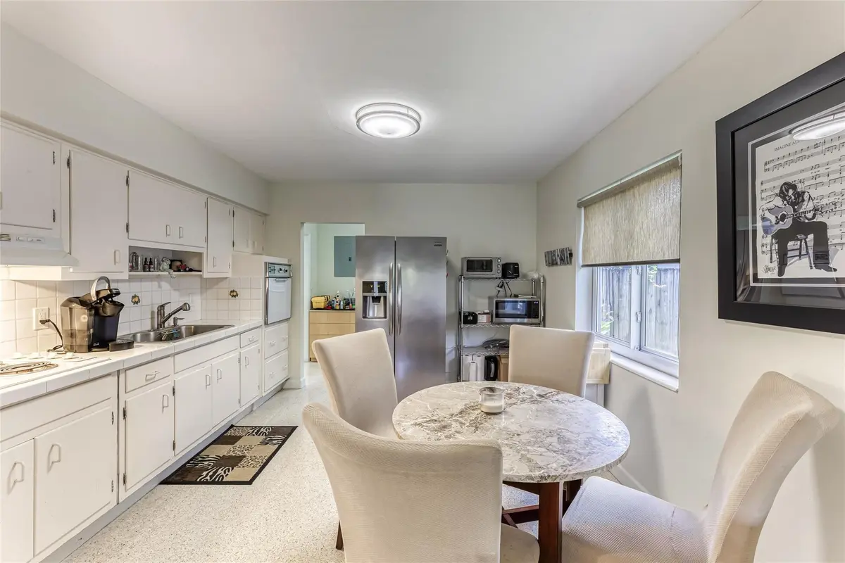Photo 7 at 1676 NE 40th Street, Oakland Park