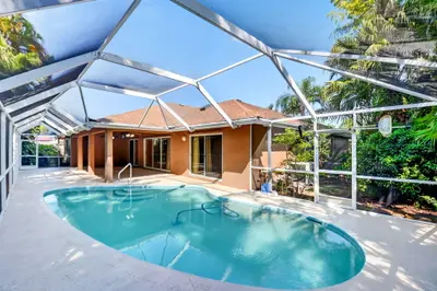 13578 Chatsworth Village Drive, Wellington – sold