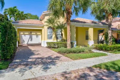 256 San Remo Drive, Jupiter – Single Family Residence for rent