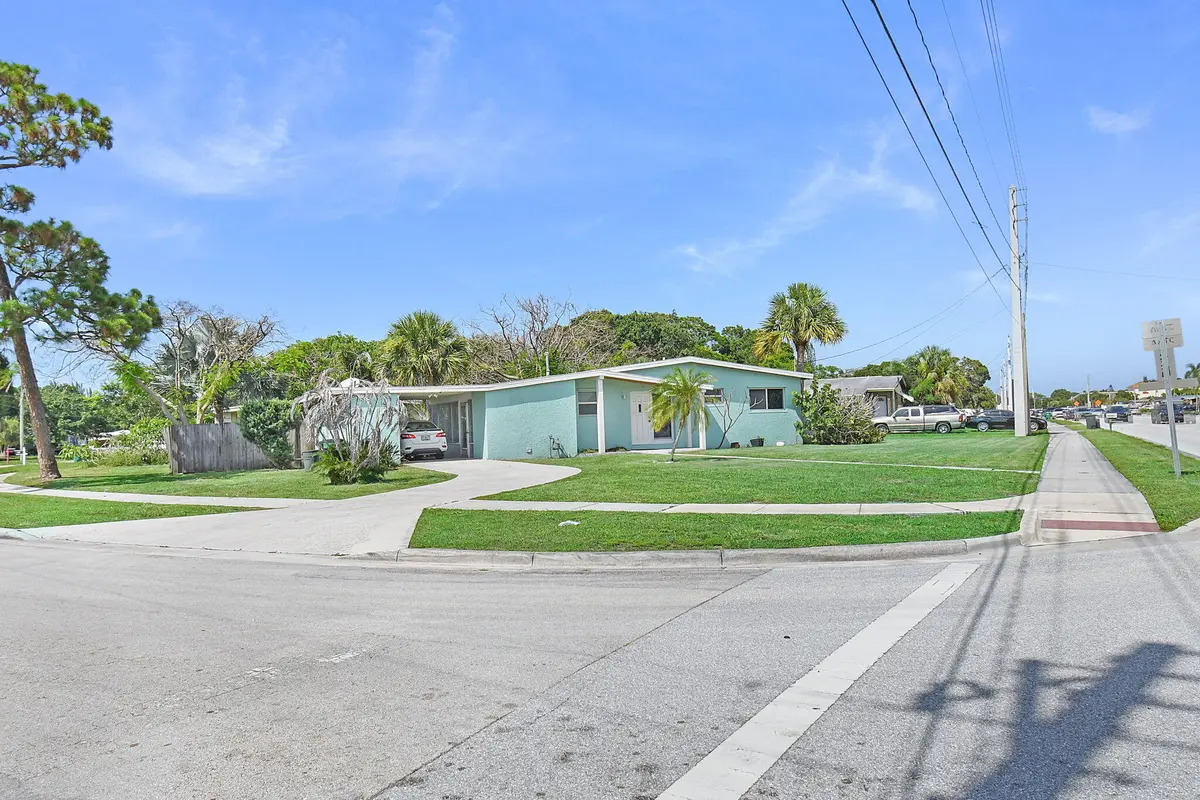 2-web-or-mls-500_2588 at 201 NE Prima Vista Boulevard, Port St. Lucie