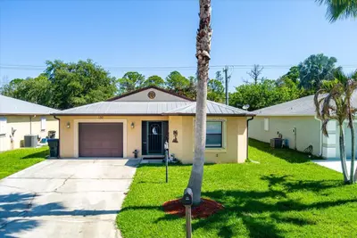 130 Mediterranean Boulevard, Port St. Lucie – Single Family Residence for sale