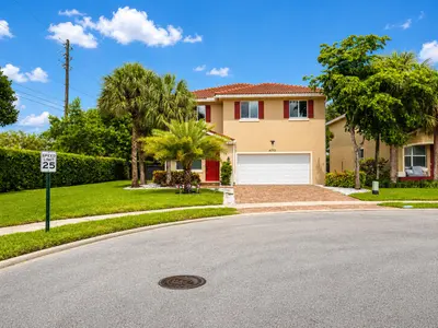 4773 Foxtail Palm Court, Greenacres – leased