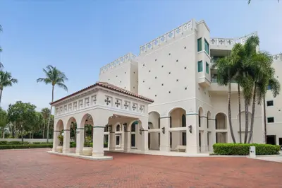 120 SE 5th Avenue 329, Boca Raton – Condominium for sale