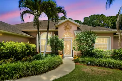 214 SW Fernleaf Trail, Port St. Lucie – sold