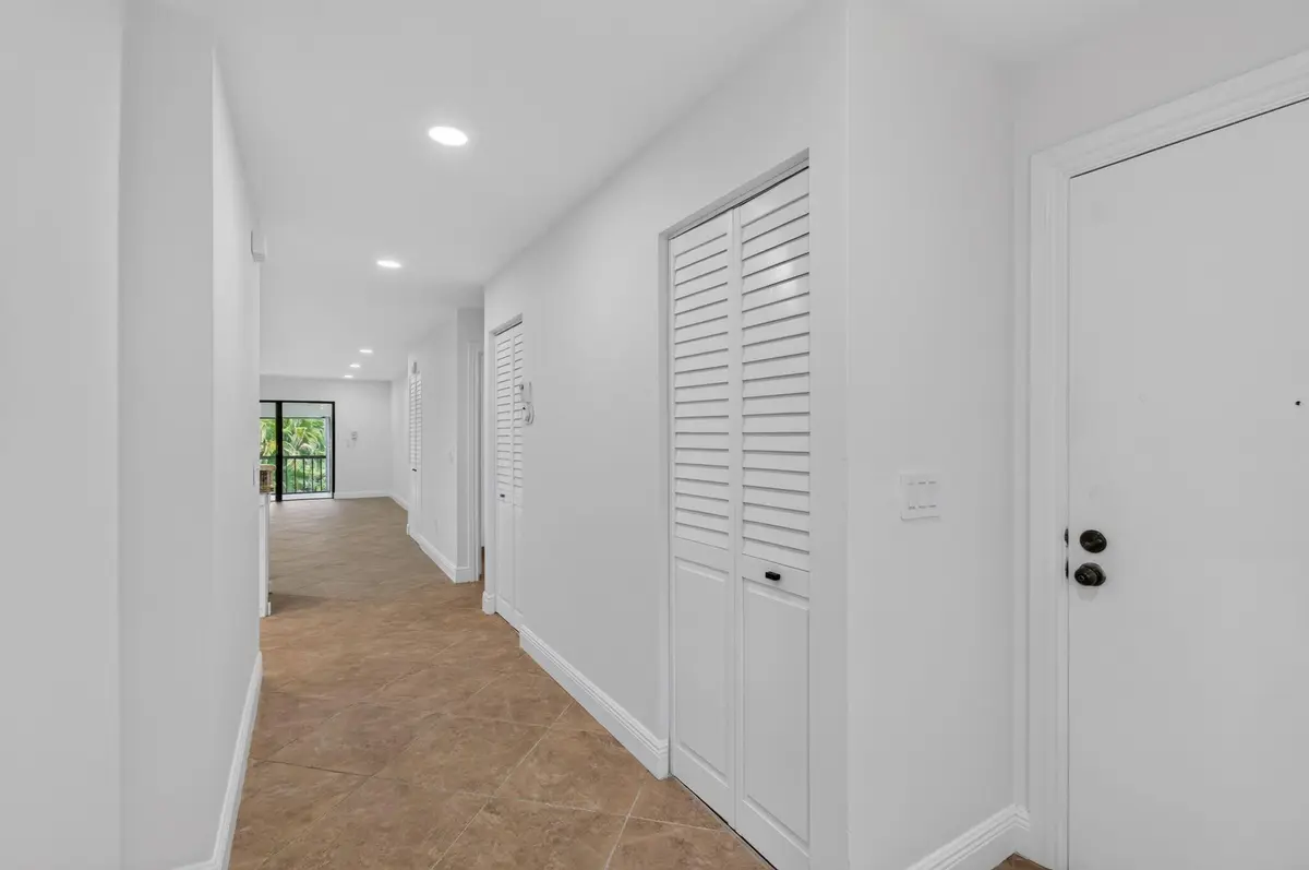 HALLWAY at 8460 Casa Del Lago 25B, Boca Raton