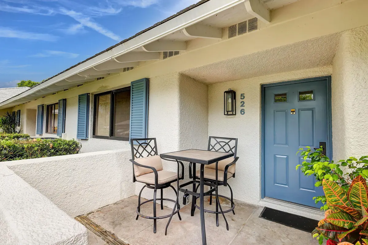23-web-or-mls-5P1A2255 at 526 Club Drive, Palm Beach Gardens