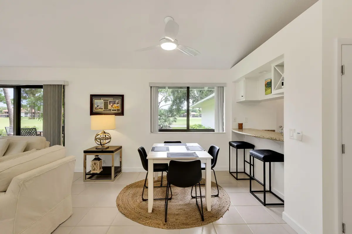 35-web-or-mls-5P1A2430 at 526 Club Drive, Palm Beach Gardens