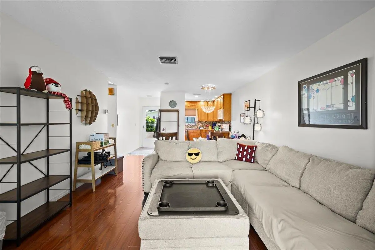 05-424A1213 at 2621 Barkley Drive A, West Palm Beach