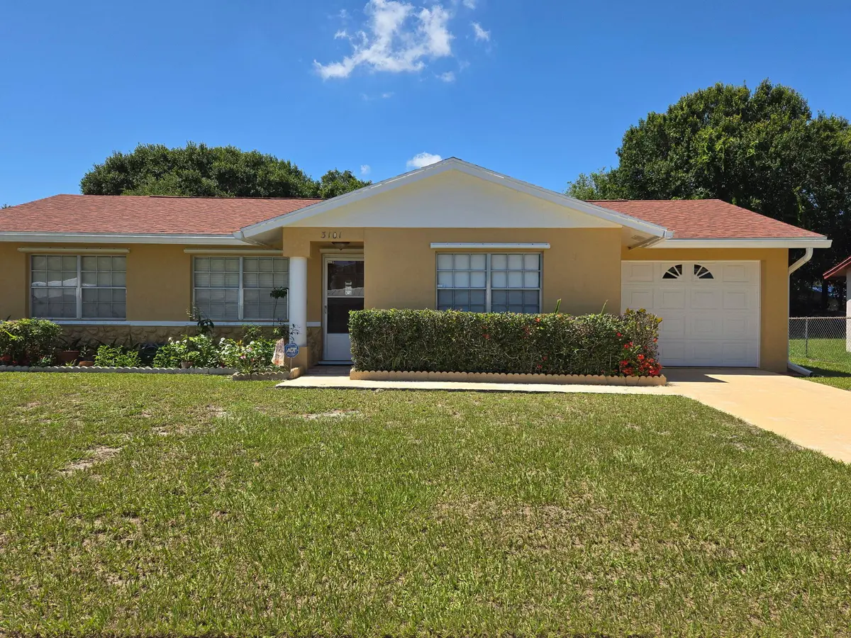 Front View at 3101 Hibiscus Avenue, Fort Pierce