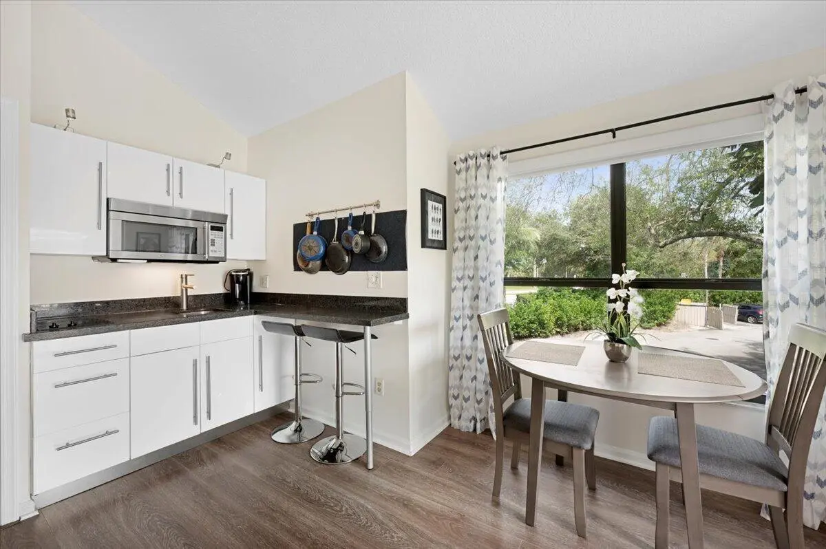 33-LUX9772 at 11863 Wimbledon Circle 524, Wellington