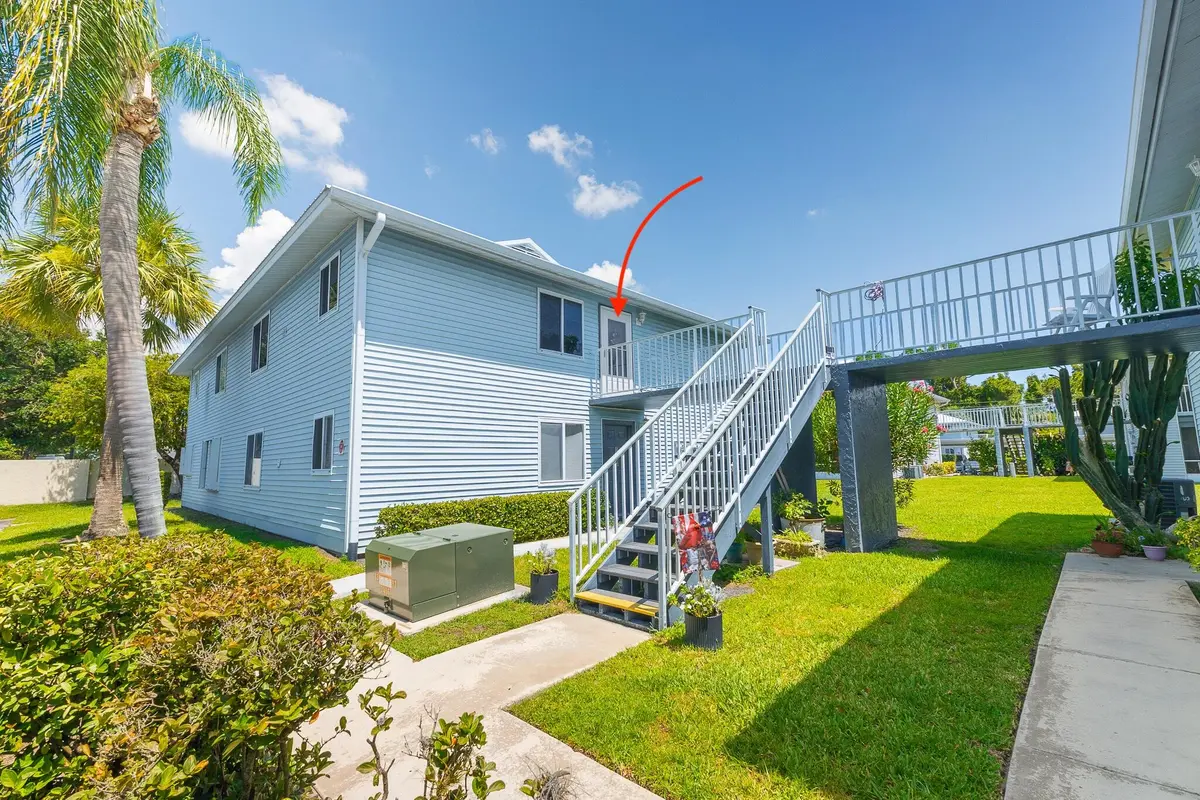 191 SE Village Drive 191, Port St. Lucie, FL – photo 1