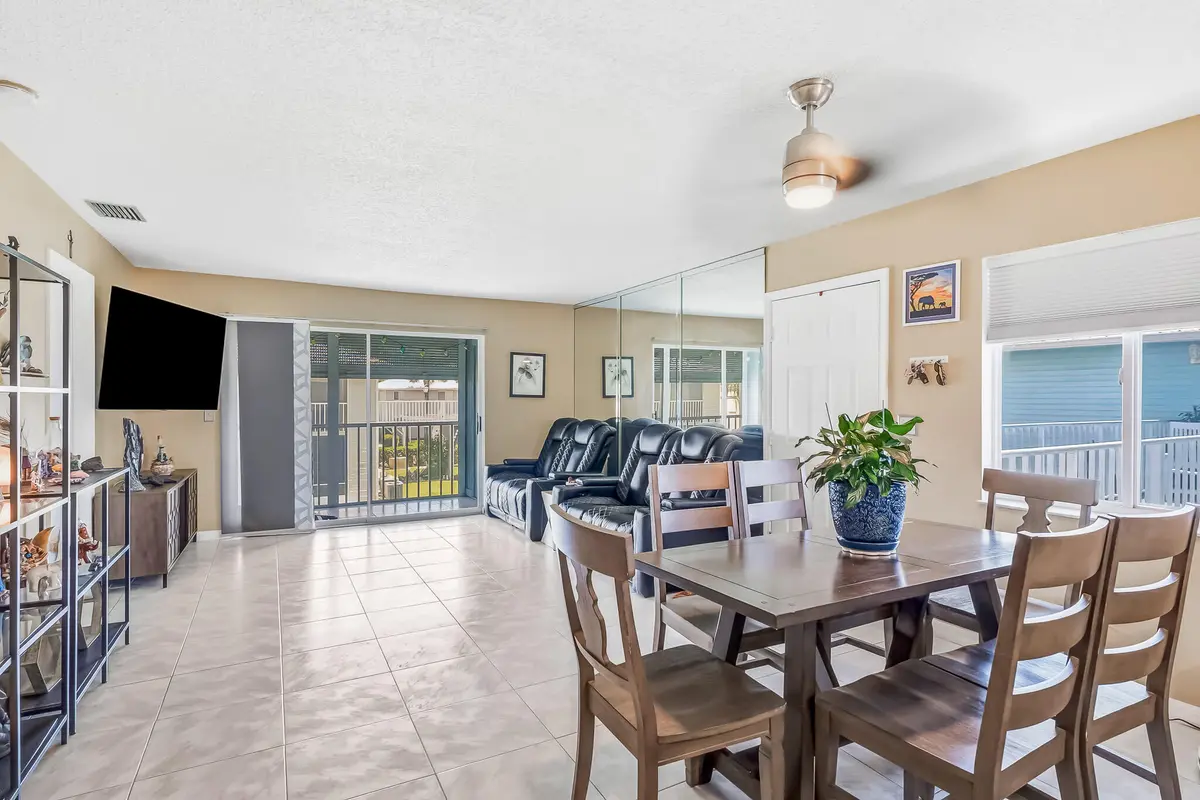 191 SE Village Drive 191, Port St. Lucie, FL – photo 5