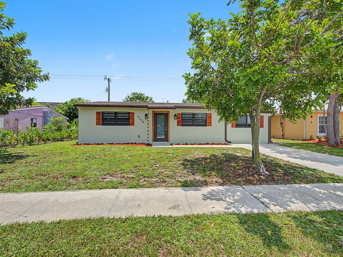 1-web-or-mls-019 at 9298 Birmingham Drive, Palm Beach Gardens