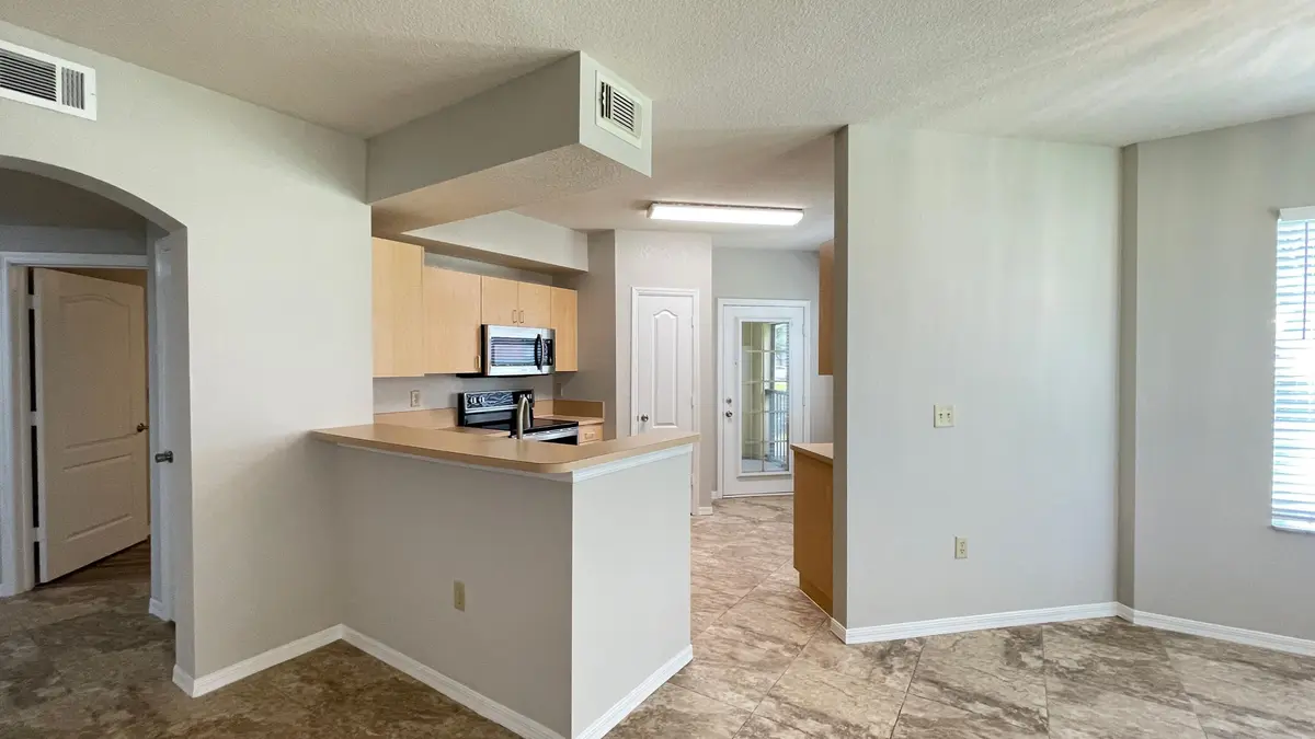 B36104005 at 170 SW Peacock Boulevard 36-104, Port St. Lucie