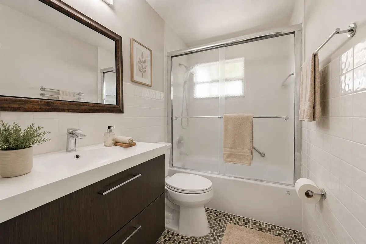 Virtually Staged. at 905 NE 28th Street 206, Wilton Manors