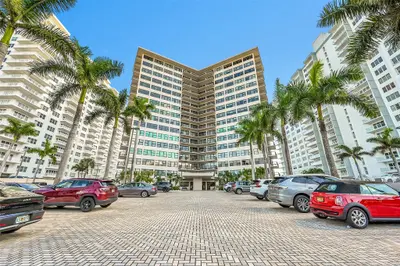 3800 Galt Ocean Drive 311, Fort Lauderdale – sold
