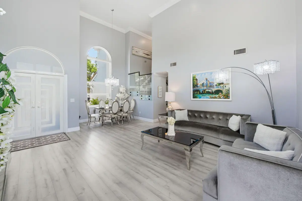 5-web-or-mls-BEC05388 at 14040 Richwood Place, Davie
