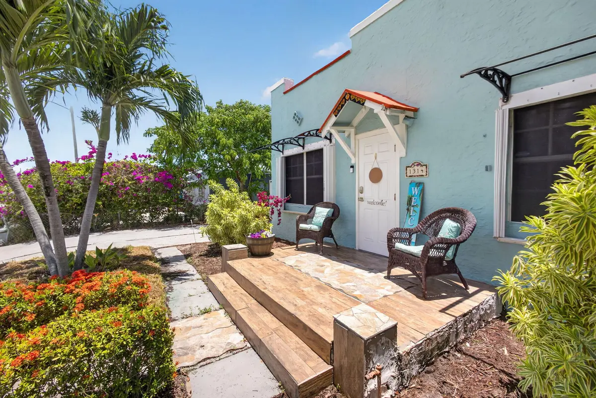 6-web-or-mls-5D1A0163 at 1314 N J Street, Lake Worth Beach