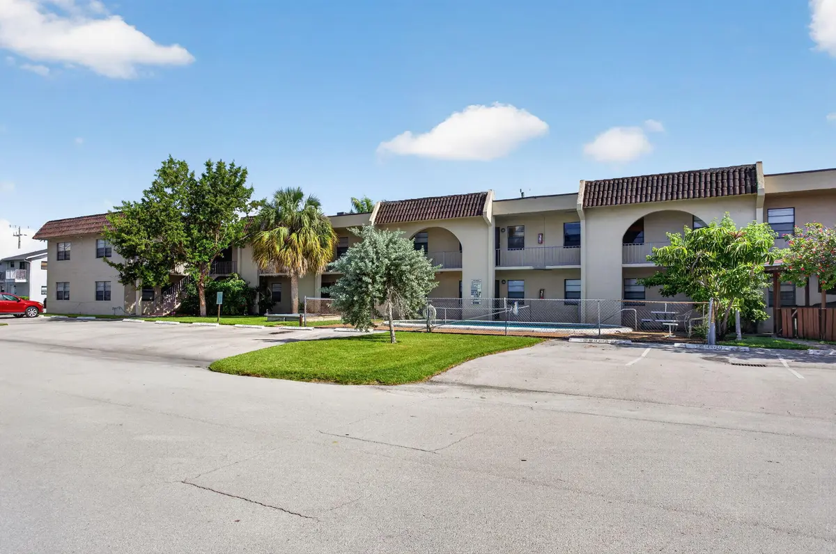 7-web-or-mls-2141-0971 at 2141 NE 42nd Street 112, Lighthouse Point