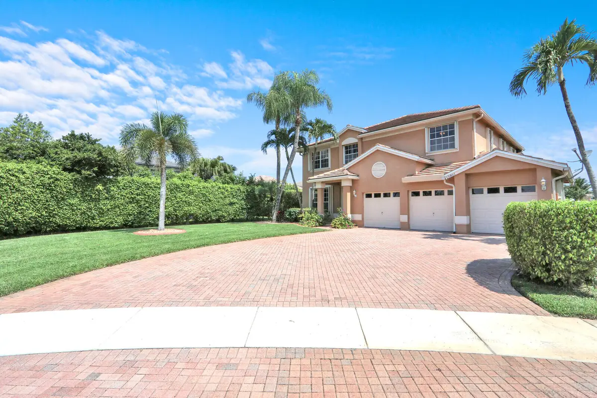 Front at 15861 Lisbon Court, Wellington