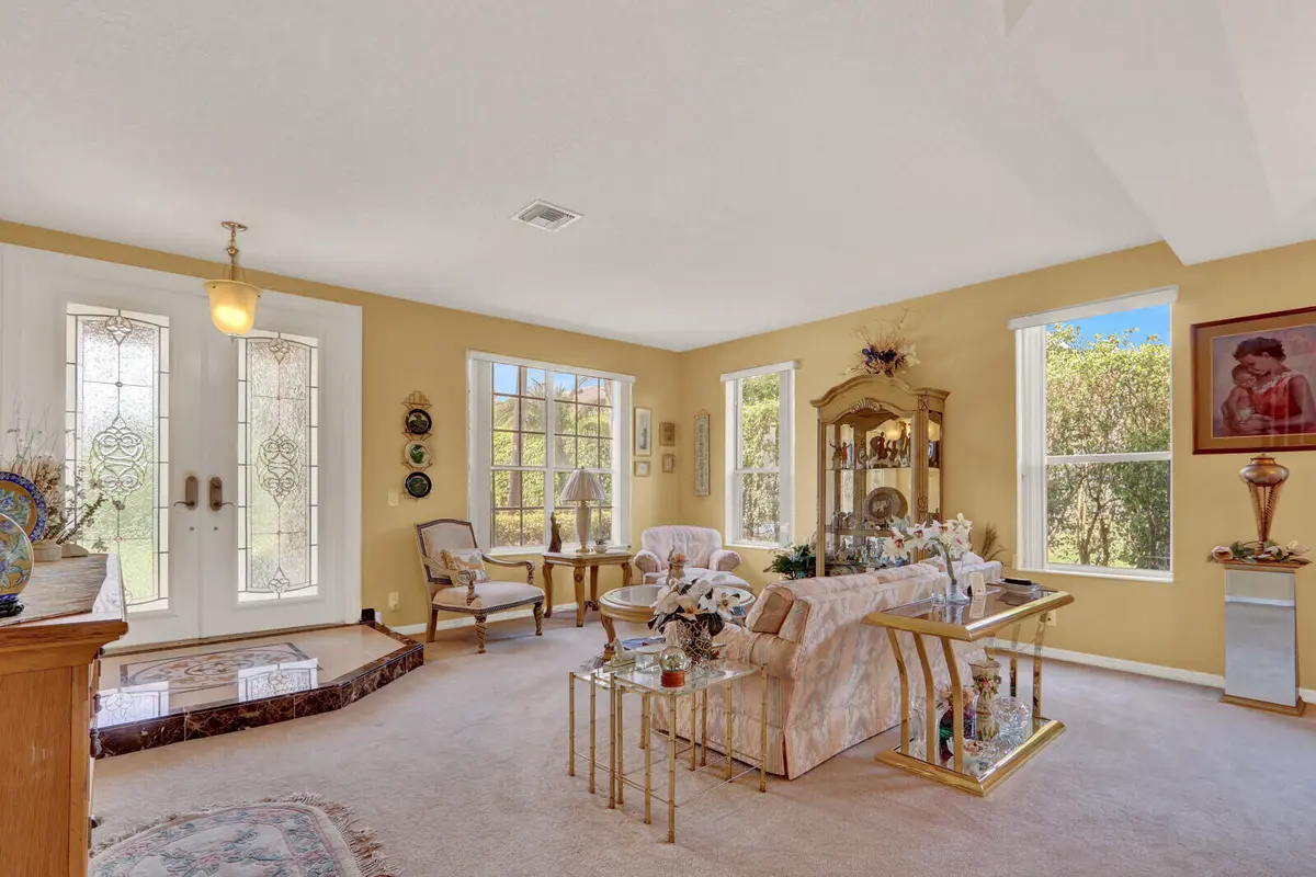 Living at 15861 Lisbon Court, Wellington