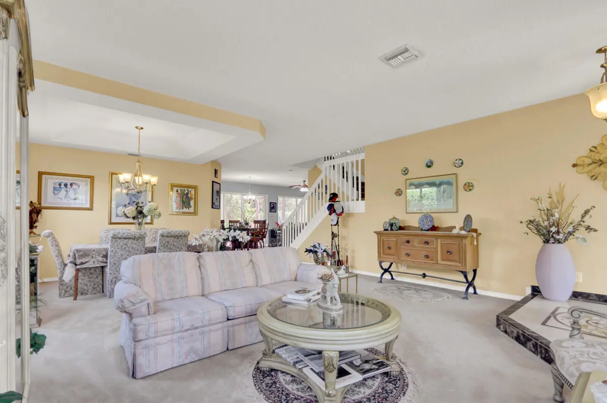 Living at 15861 Lisbon Court, Wellington