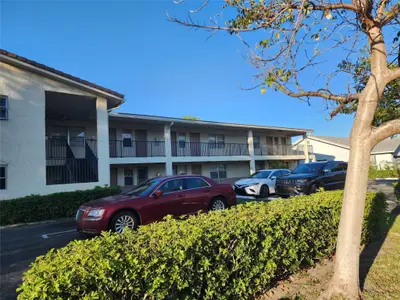 8705 NW 38th Drive 7b, Coral Springs – Condominium for sale