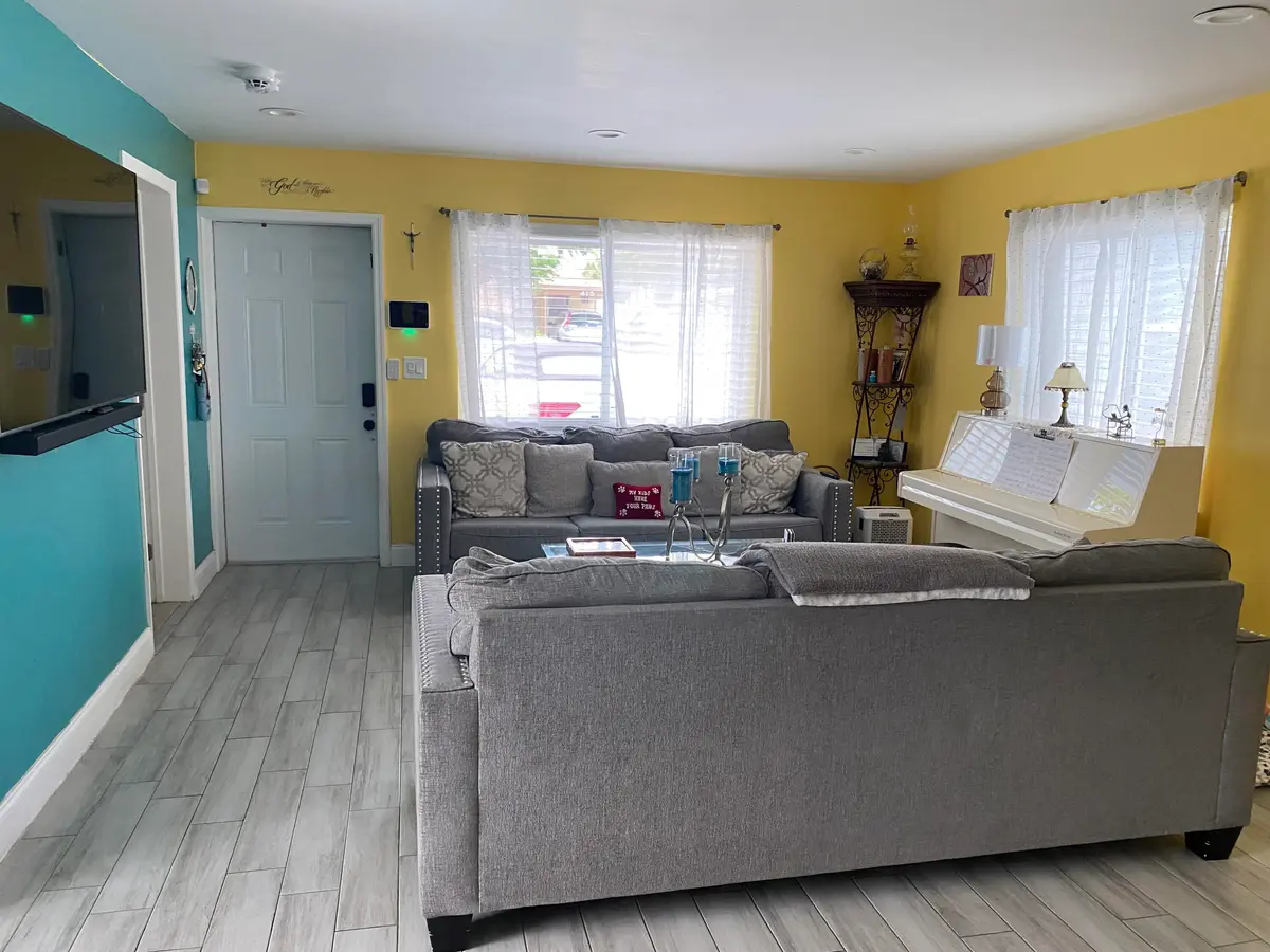 unit 1 at 416 N D Street 1 And 2, Lake Worth Beach
