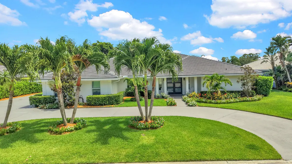 341 Glenbrook Dr at 341 Glenbrook Drive, Atlantis