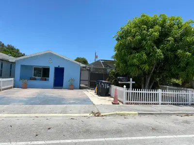 416 N D Street 1 And 2, Lake Worth Beach – Duplex for sale
