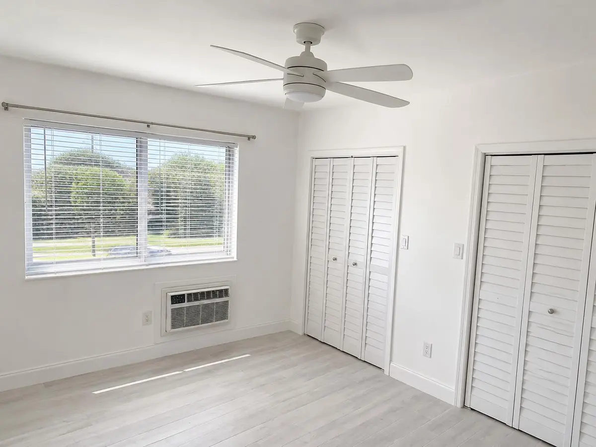Apartment Bedroom at 117 N 5th Street, Fort Pierce