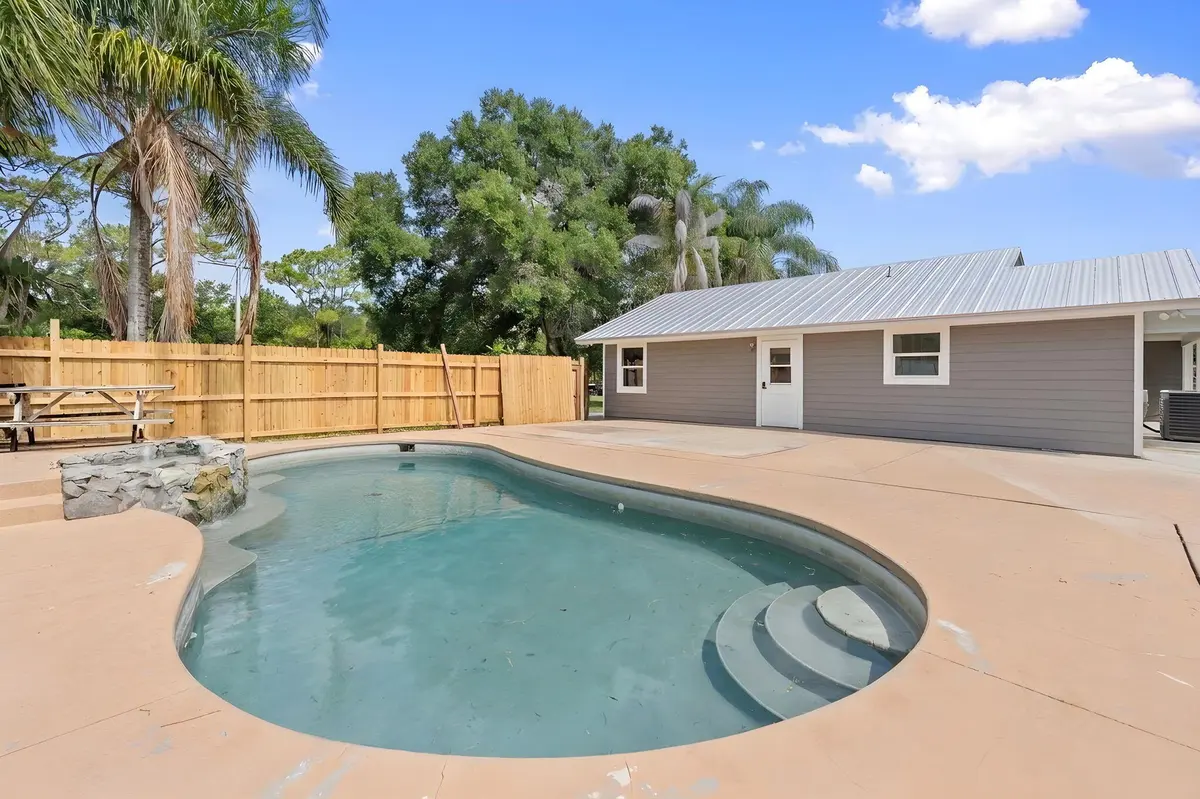 2-web-or-mls-IMG_5038 at 202 Laidback Way, Fort Pierce