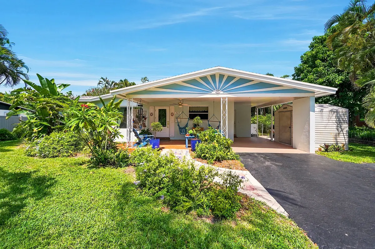 01_front at 2417 NW 7th Avenue, Wilton Manors