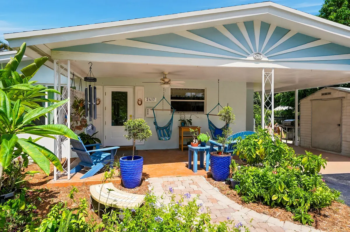 02_entry at 2417 NW 7th Avenue, Wilton Manors