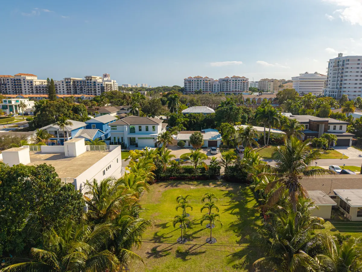 Lot-2 at 255 NE 3rd Street, Boca Raton