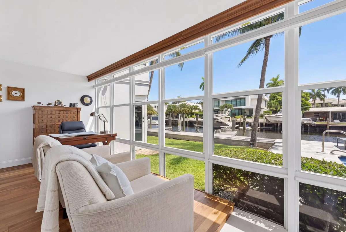 9-web-or-mls-The_Crystal_Effect_DSC07953 at 40 Isle Of Venice Drive 3, Fort Lauderdale