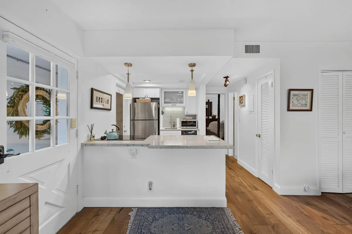 17-web-or-mls-DSC08034 at 40 Isle Of Venice Drive 3, Fort Lauderdale