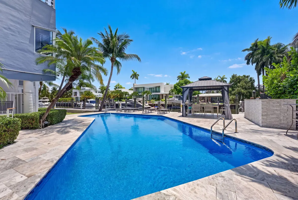 24-web-or-mls-Custom_Exterior_DSC07877_h at 40 Isle Of Venice Drive 3, Fort Lauderdale