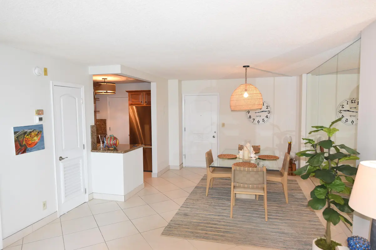Entrance at 305 N Pompano Beach Boulevard 405, Pompano Beach