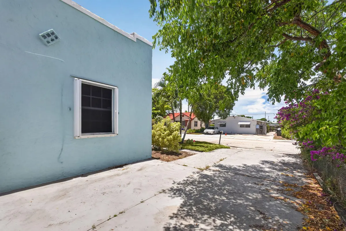 8-web-or-mls-5D1A0134 at 1314 N J Street, Lake Worth Beach