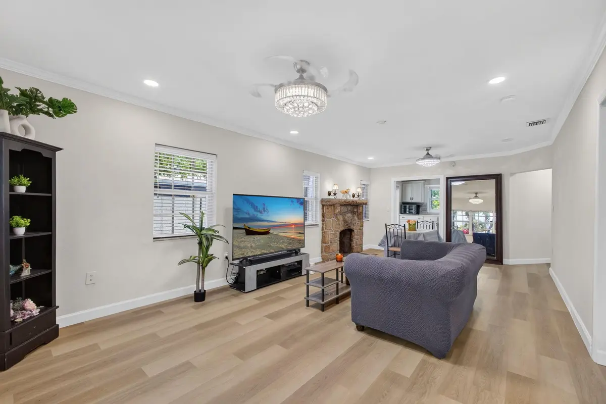 12-web-or-mls-5D1A9867 at 1314 N J Street, Lake Worth Beach