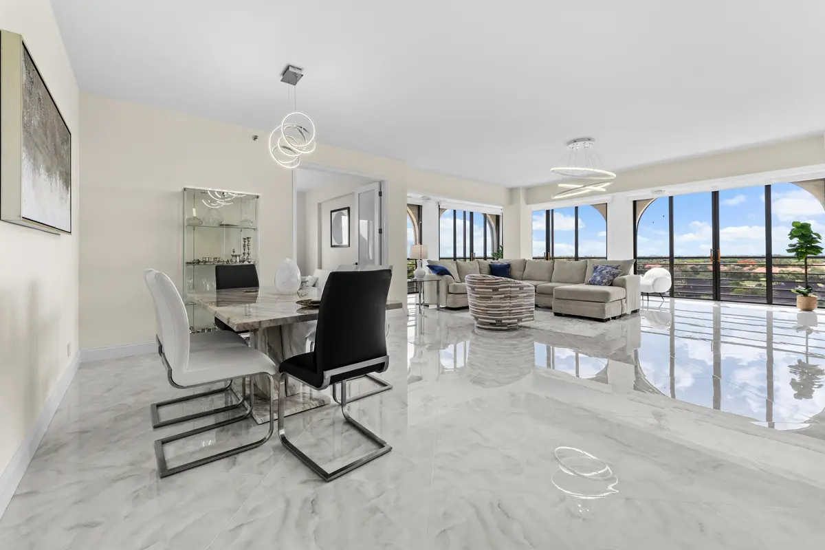 7578 Regency Lake Drive #802-2 at 7578 Regency Lake Drive 802, Boca Raton