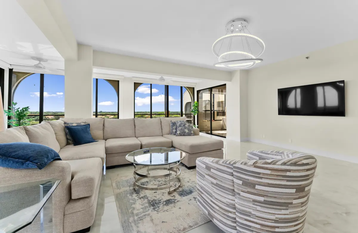 7578 Regency Lake Drive #802-5 at 7578 Regency Lake Drive 802, Boca Raton