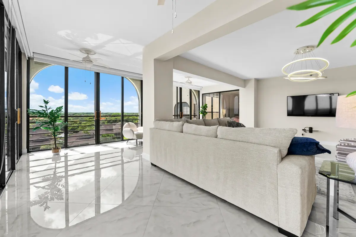 7578 Regency Lake Drive #802-6 at 7578 Regency Lake Drive 802, Boca Raton