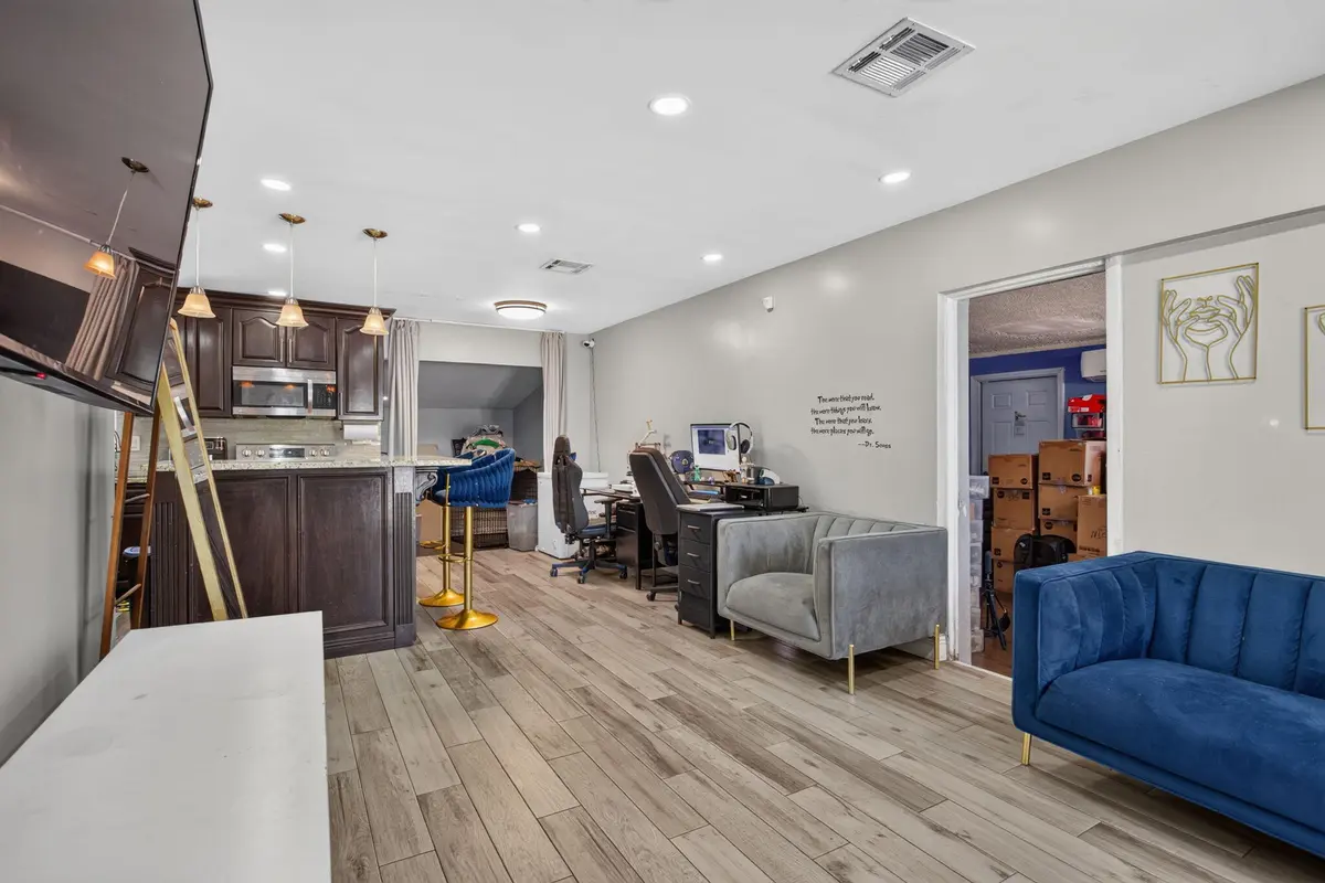 8-web-or-mls-1871-9824 at 1871 NW 33rd Avenue, Lauderhill