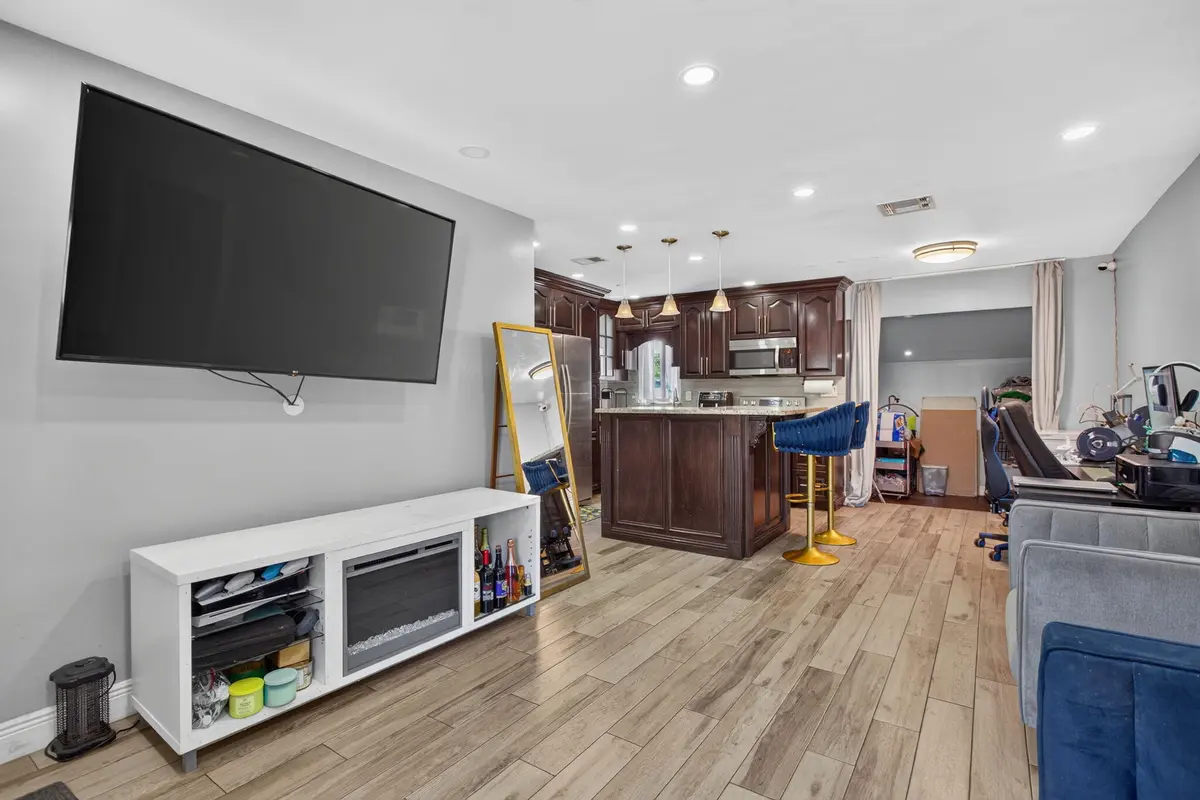 9-web-or-mls-1871-9825 at 1871 NW 33rd Avenue, Lauderhill
