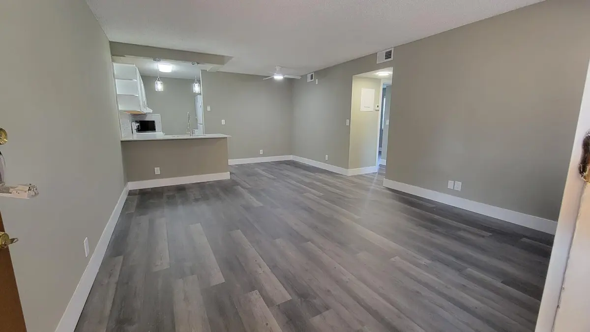 HV6 at 3766 N University Drive M-8, Coral Springs