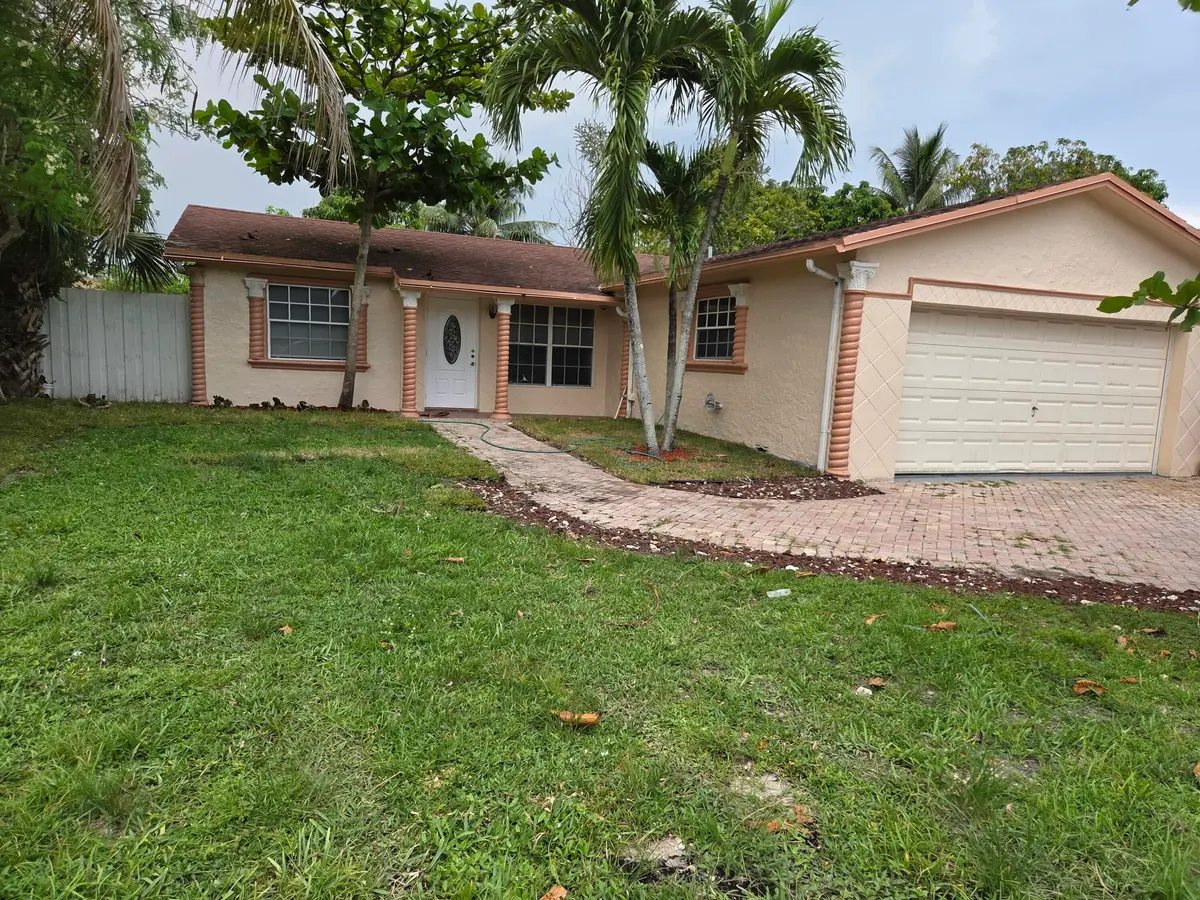7601 Kimberly Boulevard, North Lauderdale, FL – photo 2