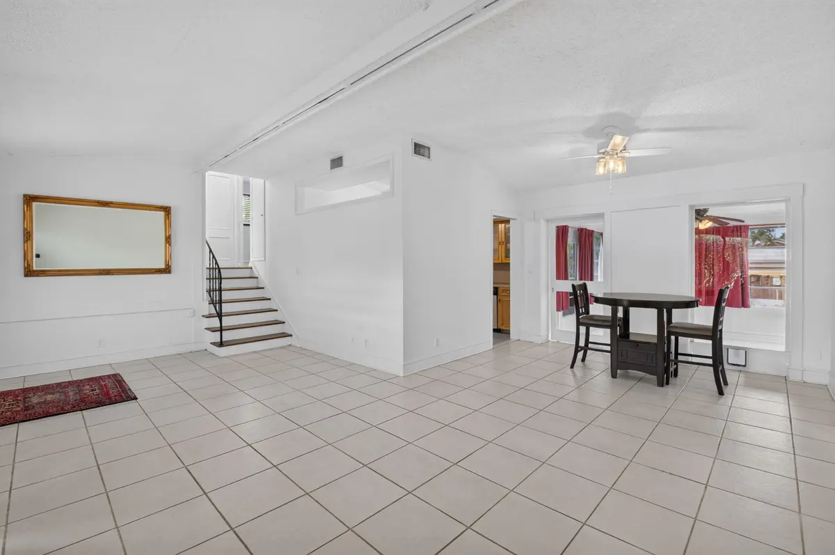 Dining Area at 424 NW 12th Avenue, Boca Raton